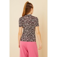 ME Dükkan Kadın Pembe Siyah Zebra Desenli Kısa Kol Bluz