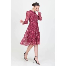 Neşeli Butik Kadın Beli Büzgülü Yakası Bağlama Detaylı Desenli Şifon Elbise RY0031