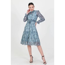 Neşeli Butik Kadın Beli Büzgülü Yakası Bağlama Detaylı Desenli Şifon Elbise RY0031