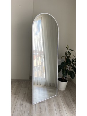 Ersan Dizayn Metal Çerçeve Beyaz Ayaklı Boy Aynası