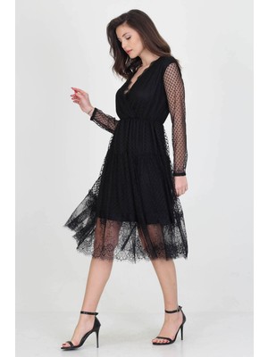 Neşeli Butik Neseli Butik Kruvaze Yaka Eteği Güpür Detaylı Yeni Sezon Elbise NB0010