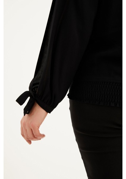 Kolu Yırtmaçlı Gipeli Bluz indirimleri