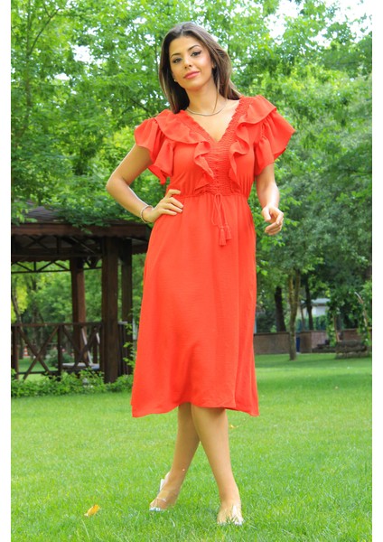 Kadın Turuncu Yaka ve Kolları Fırfırlı Bağlama Detaylı Ayrobin Elbise NB10050