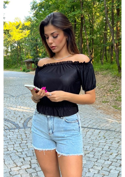 Kadın Siyah Yeni Sezon Carmen Yaka Bluz NB10048