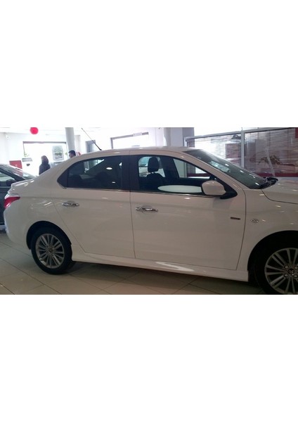 Peugeot 301 Yan Marşpiyel (Plastik)