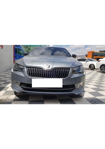 Skoda Super B Ön Ek 2018 (Plastik)