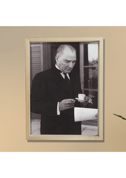 Doğal Çam Ağacı Çerçeveli Atatürk Tablo