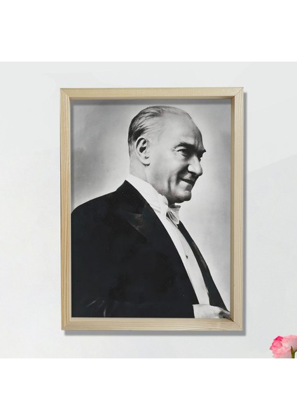 Doğal Çam Ağacı Çerçeveli Atatürk Tablo