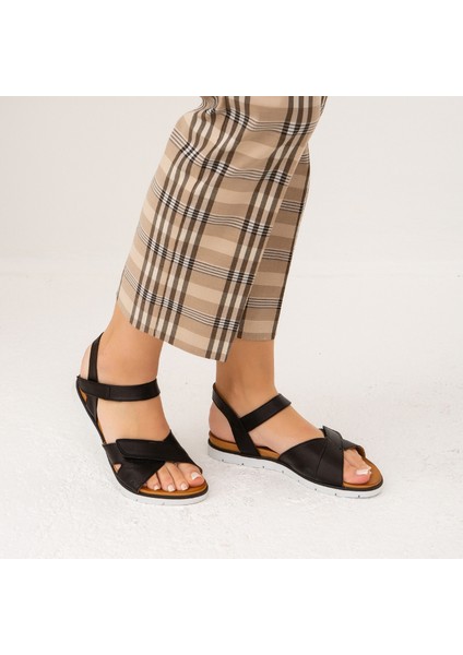 Kadın Derı Günlük Sandalet 766 1698 Byn Sndtl Y22