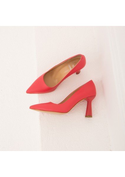 Kadın Derı Stiletto Ayakkabı 453 8600 Byn Ayk Y22