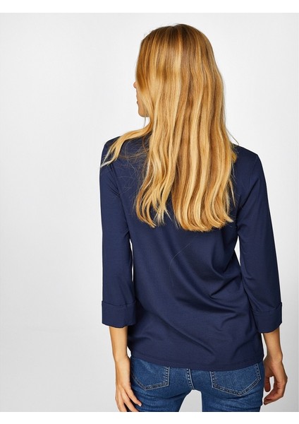 Kadın V Yaka Truvakar Kol T-Shirt fiyatları