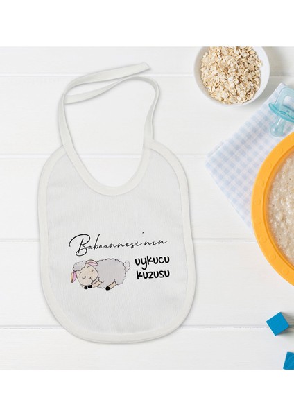 Kids Babaannesinin Uykucu Kuzusu Tasarımlı Bebek Mama Önlüğü - Model 1