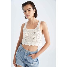 DeFacto Slim Fit Kare Yaka Örgü Detaylı Kroşe Crop Triko Atlet Y8987AZ22SM