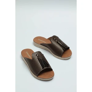 Yazlık Kadın Terlik