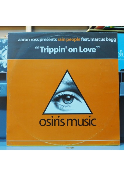 Aaron Ross Presents Rain People Feat. Marcus Begg *trippin' On Love,ingiltere Baskı 2003LP