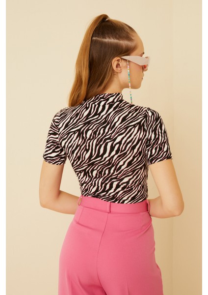 Kadın Pembe Siyah Zebra Kısa Kol Crop Bluz indirimleri