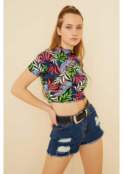 Kadın Siyah Karışık Desen Kısa Kol Crop Bluz fiyatları