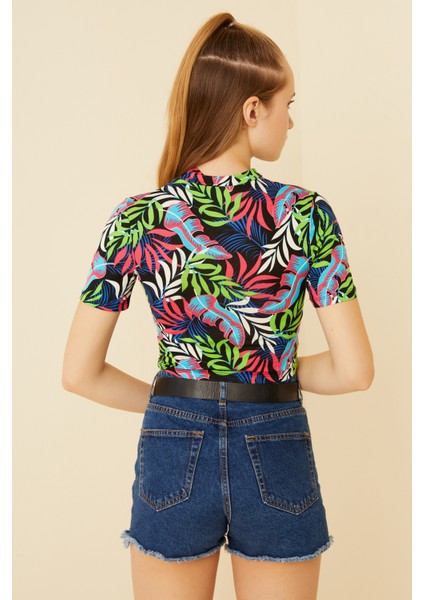 Kadın Siyah Karışık Desen Kısa Kol Crop Bluz modelleri