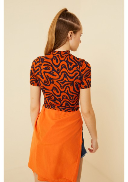Kadın Turuncu Karışık Desenli Kısa Kol Crop BLUZY-16Y- modelleri