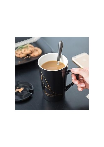 Yaratıcı Kişilik Seramik Kupa Kapak Kaşıkla Kahve Fincanı (Yurt Dışından)