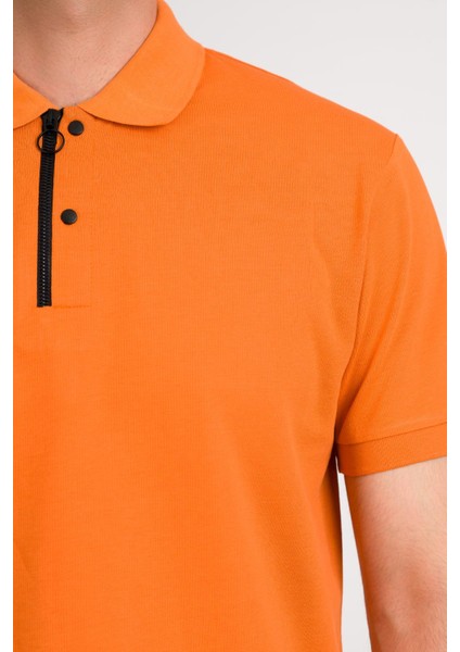 Regular Fit Fermuar Detaylı Polo Yaka Pamuklu Erkek T-Shirt fırsatları
