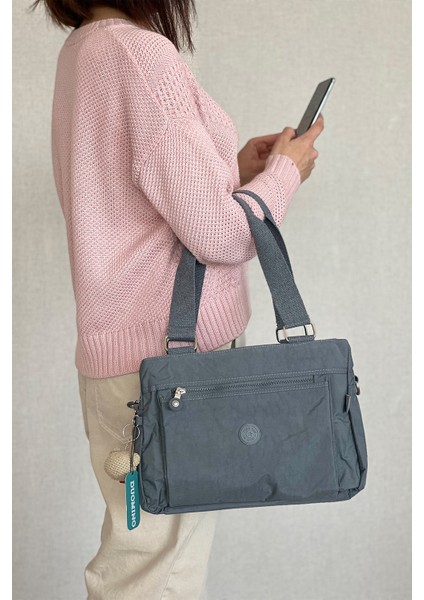 Kadın Çapraz Askılı Omuz Çantası Çok Cepli Ayarlanabilir 33X23CM + Anahtarlık Hediyeli modelleri