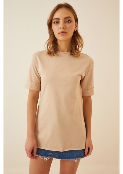 Kadın Bej Bisiklet Yaka Yandan Yırtmaçlı Kolu Katlı Oversize Örme T-Shirt HZL22S-BD143251