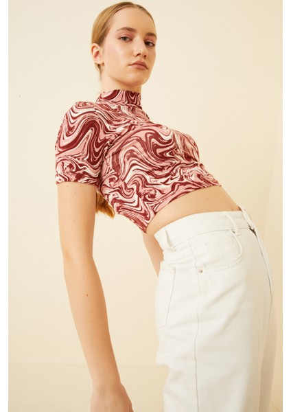 Kadın Vişne Beyaz Kısa Kol Crop Bluz