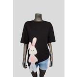 2B1D Siyah Renk Kadın Tavşan Işlemeli Owersize Kadın Tshirt