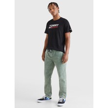 Tommy Jeans Bisiklet Yaka Baskılı Siyah Erkek T-Shirt DM0DM15379-BDS_TJM Corp Logo Tee