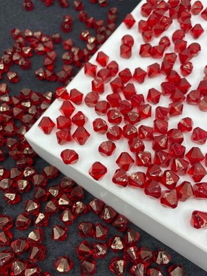 Hedef Bijuteri 10MM Bordo Renk Piramit Model Akrilik Boncuk,takı, Çanta Yapım Boncuğu (100GR,~260 Adet)