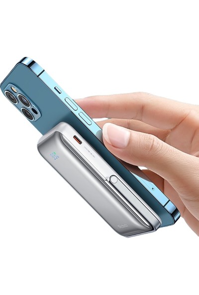 Mcdodo MC-0690 10000MAH 15W Dijital Göstergeli Magsafe Powerbank-Beyaz