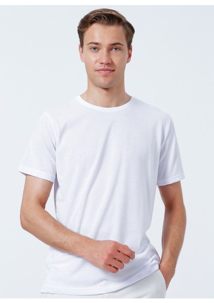 O Yaka Düz Beyaz Erkek T-Shirt TS1014000239 modelleri