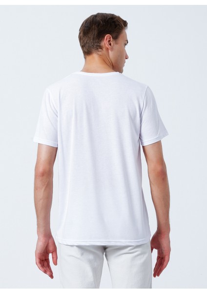 O Yaka Düz Beyaz Erkek T-Shirt TS1014000239 fırsatları