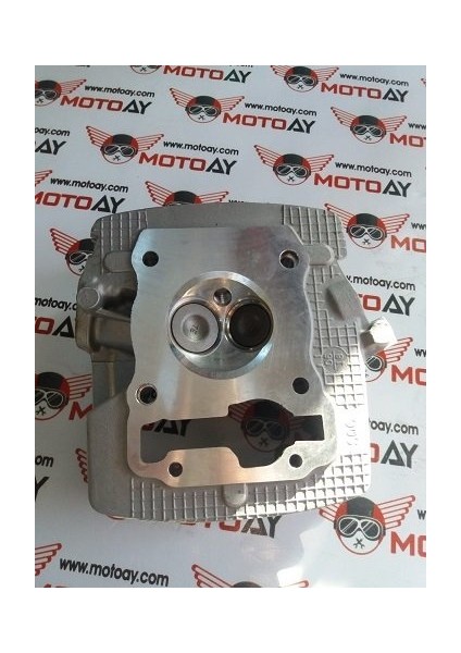 Cb 125 E Silindir Üst Kapak ( Sübaplar Dahil )