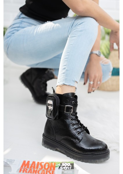 Siyah Kırışık Rugan Fermuarlı Cep Detaylı Kız Çocuk Botu