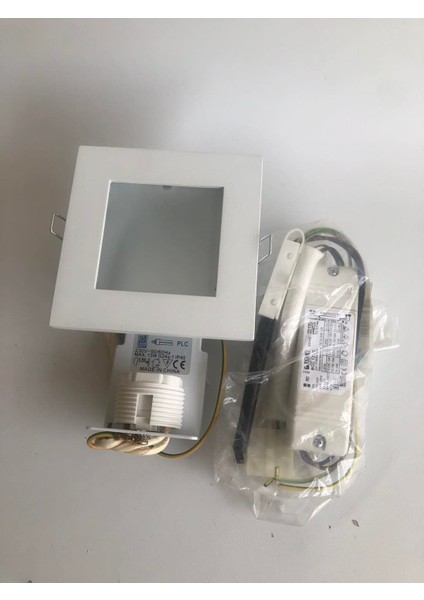 Sıva Altı Plc Spot Armatür 13 Watt 10,5X10,5X7 cm indirimleri