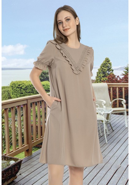 Fırfır Detaylı Kısa Kollu Vizon Elbise