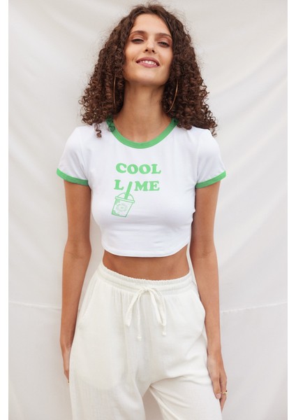 Desenli Crop T-Shirt