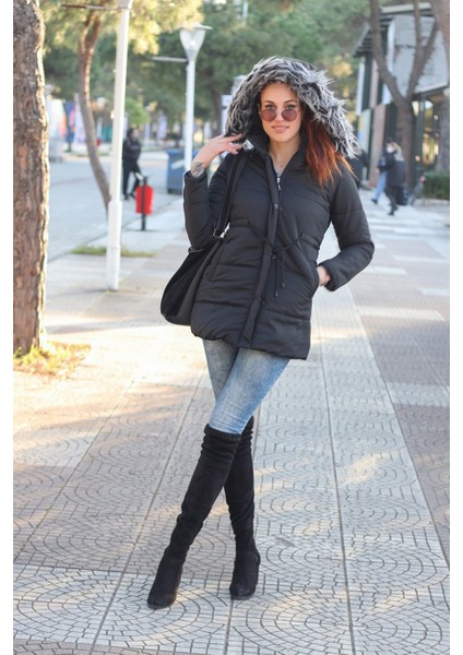 Kışlık Yaka Kürklü Uzun Kadın Şişme Mont TR122SIYAH