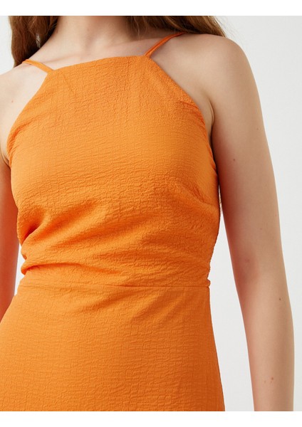 Halter Yaka Mini Fırfırlı Elbise indirimleri