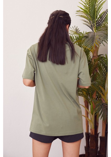 Basic T-Shirt-Haki