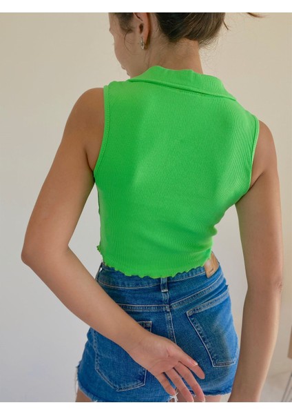 Enna Kolsuz Yaka Detay Crop Bluz fiyatları