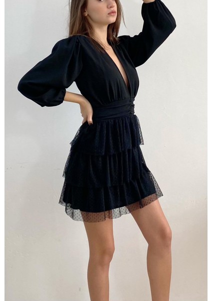 Fırfırlı Siyah Büzgülü Mini Elbise,