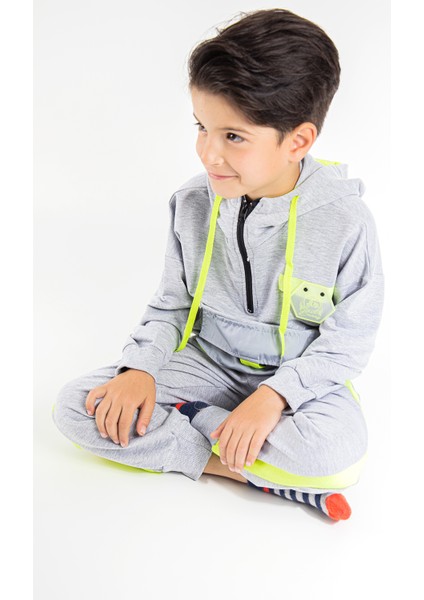 Neon Detaylı Kapüşonlu Erkek Çocuk Eşofman Takımı fırsatları