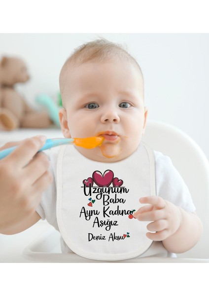 Kids Kişiye Özel Aynı Kadına Aşığız Tasarımlı Bebek Mama Önlüğü - Model 2 fiyatları