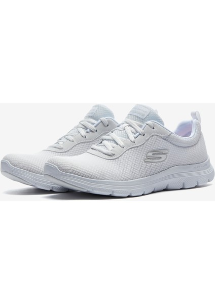 Kadın Beyaz Spor Ayakkabı modelleri