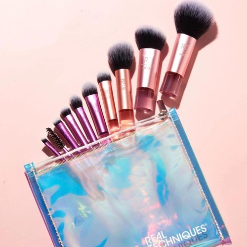Real Techniques Mini Seyahat Fırça Seti Pembe Renkli 10'lu Makyaj Seti Yumuşak Liflerle