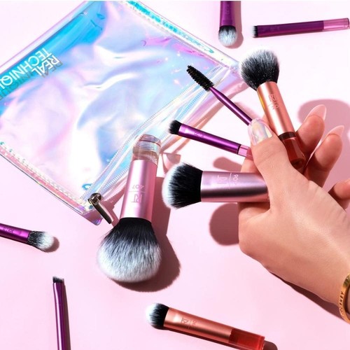 Real Techniques Mini Seyahat Fırça Seti Pembe Renkli 10'lu Makyaj Seti Yumuşak Liflerle