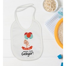 Bk Kids Kişiye Özel Mekanın Sahibi Geliyor Tasarımlı Bebek Mama Önlüğü - Model 1